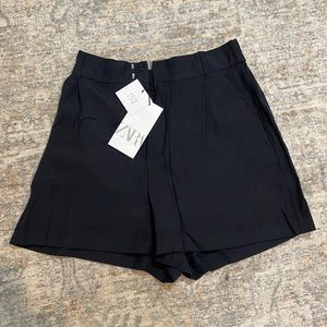 NWT Zara black high waisted loose fitting shorts size S